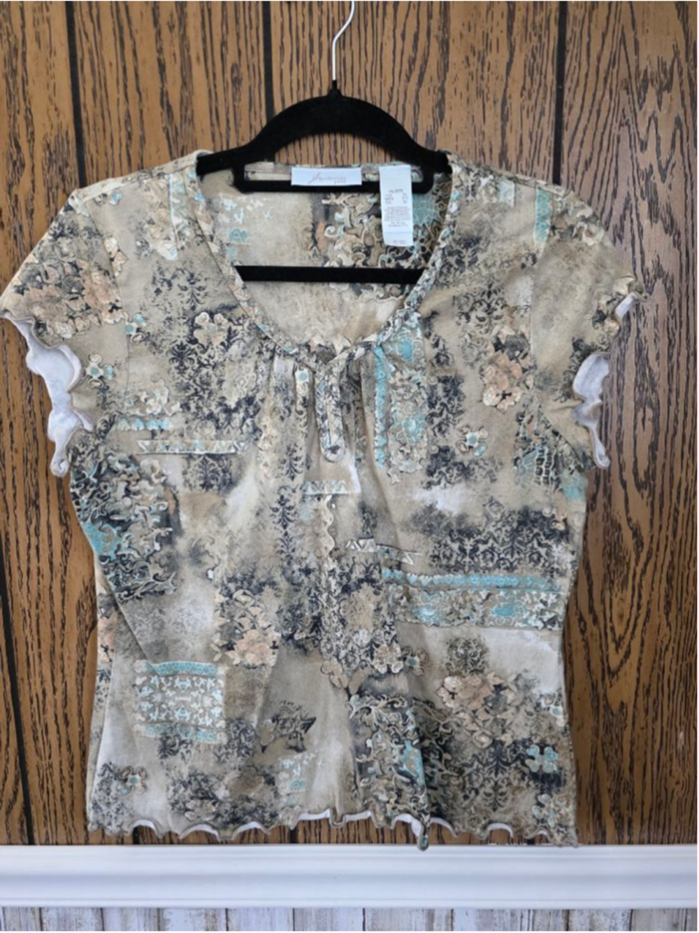 Women's JH Collectibles Petite XL Beige Blue Floral Short Sleeve Tee